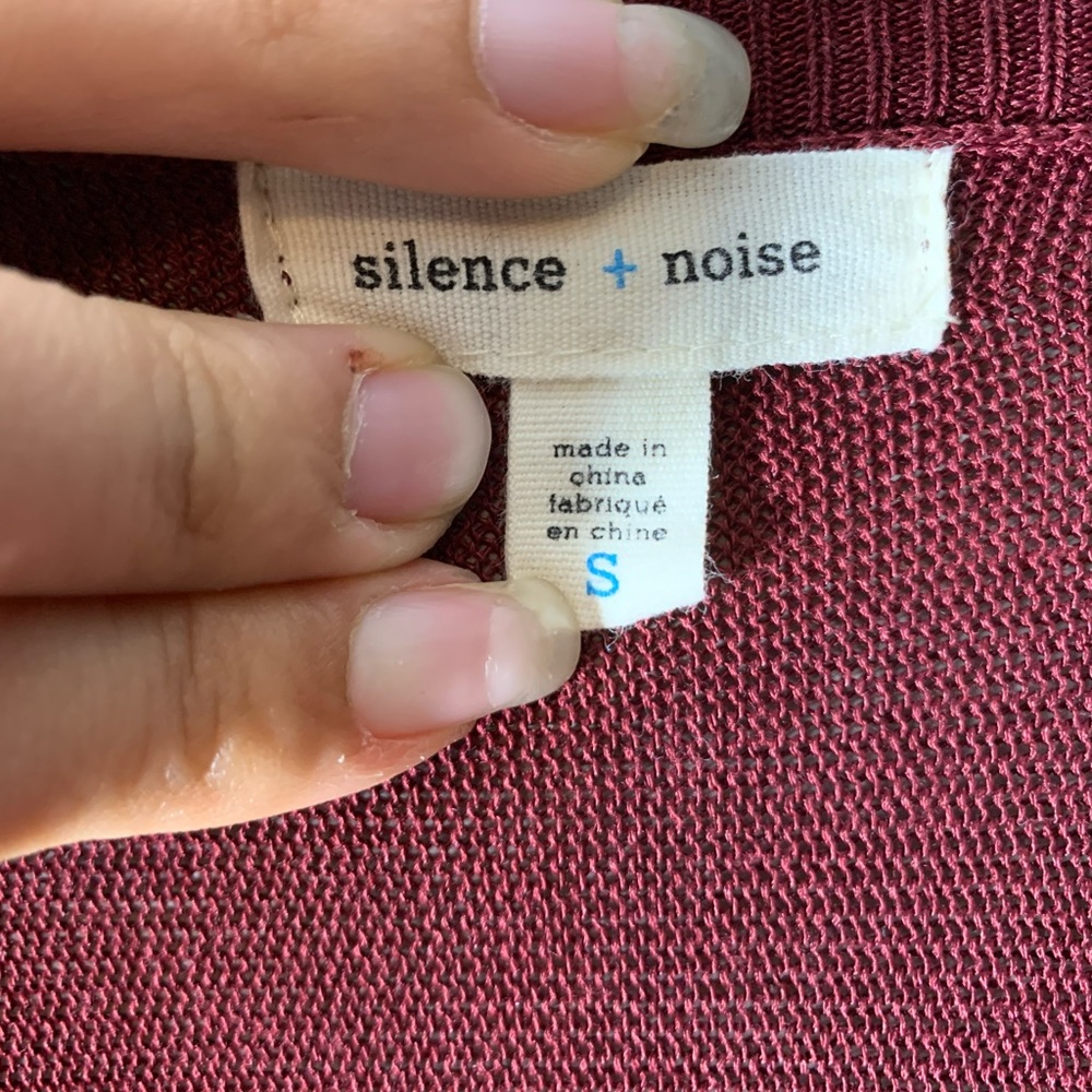 Urban Outfitters Silence + Noise Burgundy Top - Picture 3 of 6